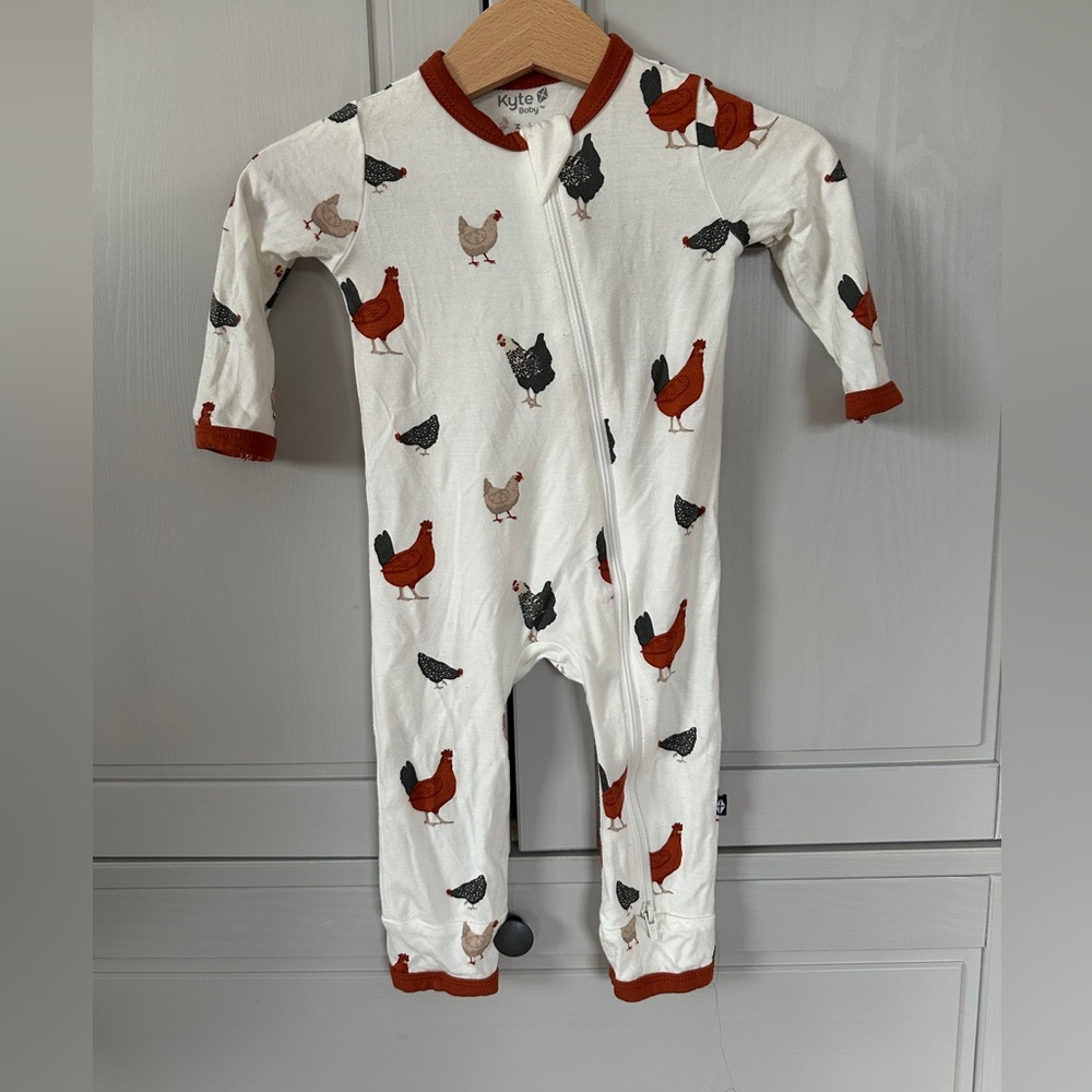 Kyte Baby Chicken Print Zipper Romper